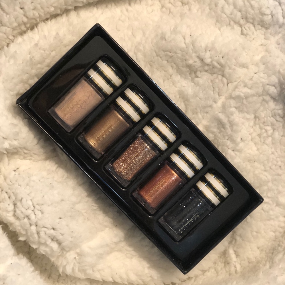 Mac glitters
